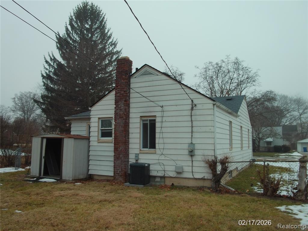 Foto del edificio - 22694 Le Fever Ave