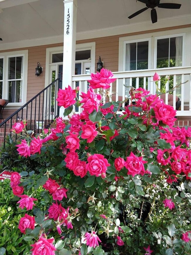 Building Photo - Upscale Home In Prime Huntersville Monteit...