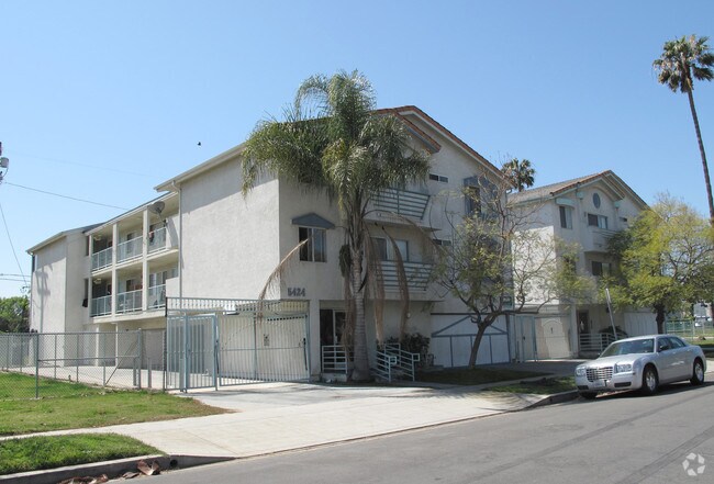 Building Photo - 5430 W 93rd St