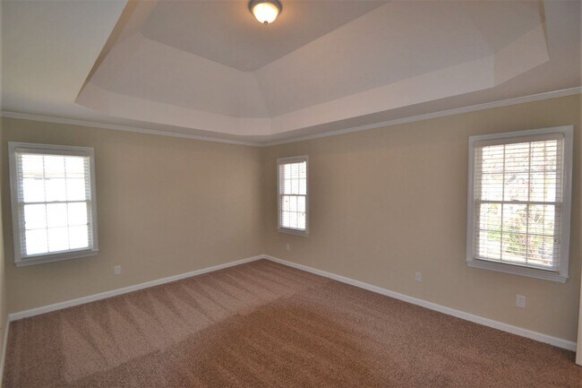 Building Photo - 1445 Gabriel Dr