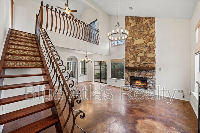 Building Photo - 609 Fiesta Cir