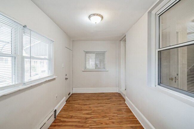 Foto del edificio - 5740 Hunter St