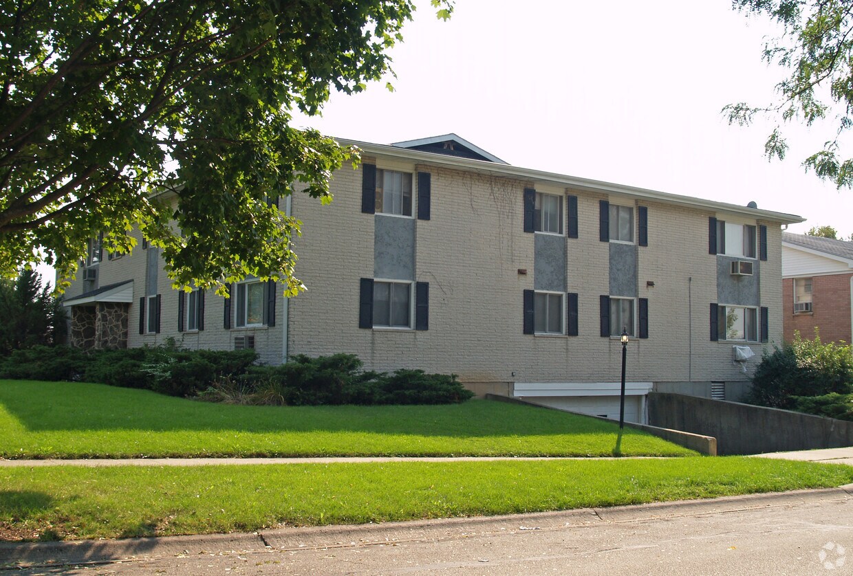 Building Photo - 1103 Glidden Ave