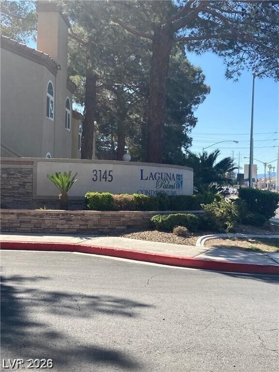 Building Photo - 3145 E Flamingo Rd