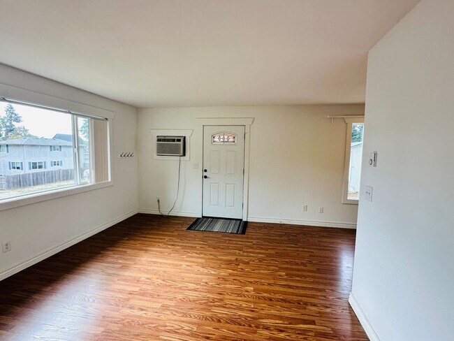 Foto del edificio - 608 NW 10th Ave