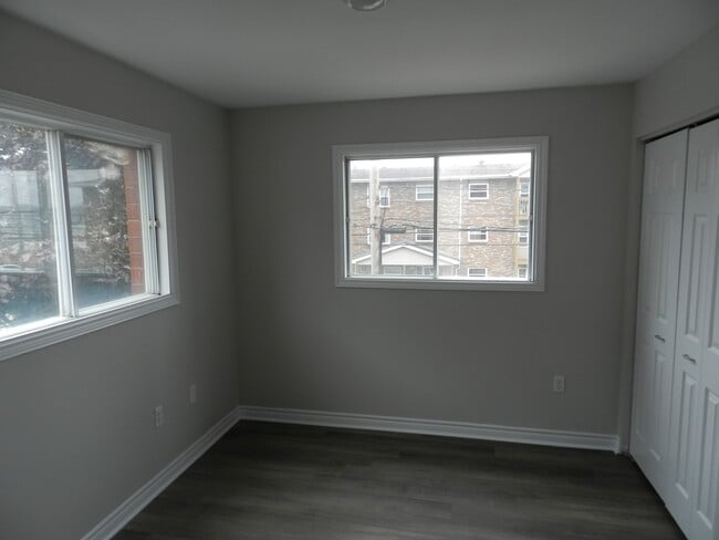 Building Photo - 3034 Windsor St