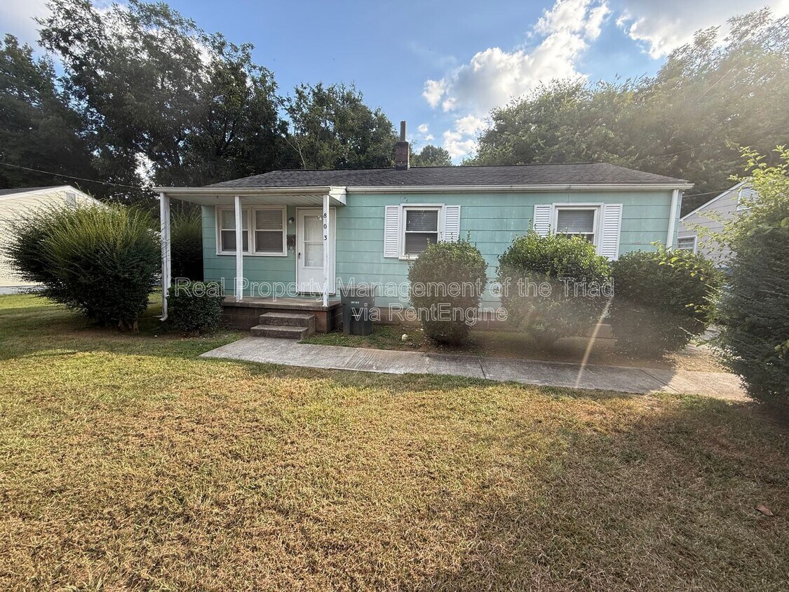 Foto principal - 803 Devon Dr
