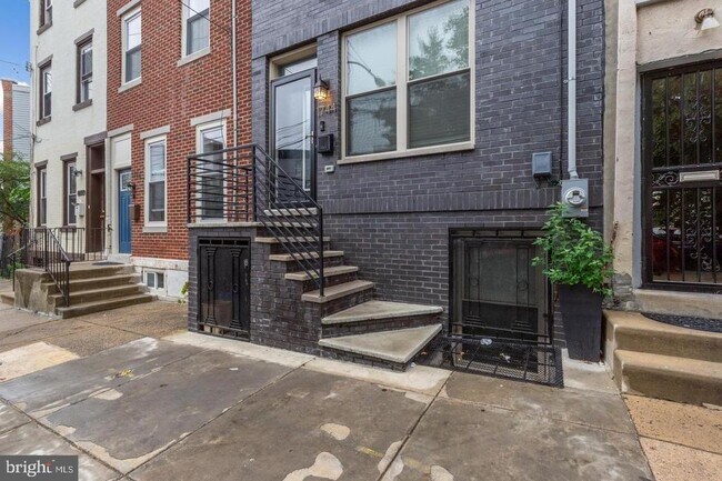Foto del edificio - 1744 Vineyard St