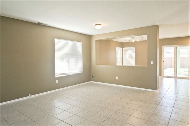 Foto del edificio - 265 S Olive St