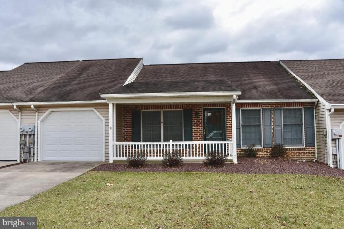 Primary Photo - 2 bedroom in Newmanstown PA 17073