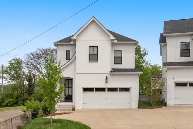 Photo - 500 Waycross Dr House