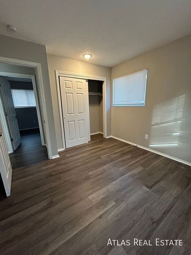 Foto del edificio - 9616-9618 E 23rd St S-9618