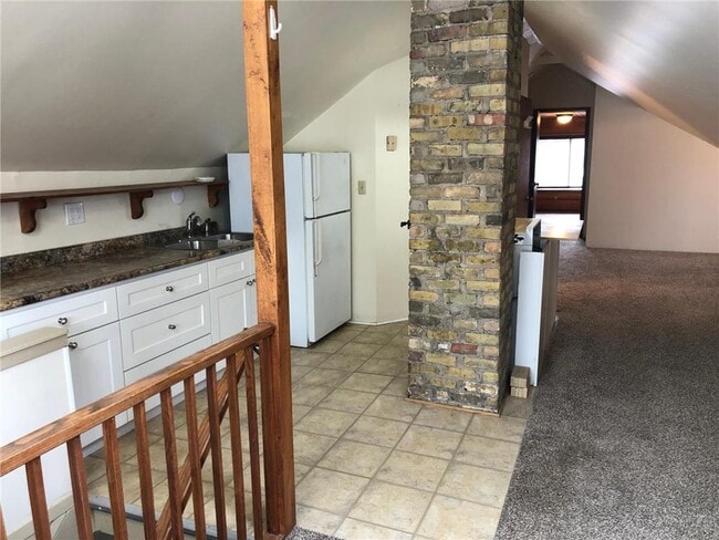 Building Photo - 900 30th Ave S