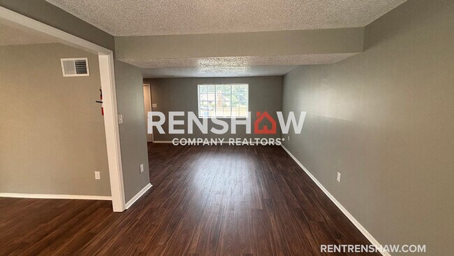 Foto del edificio - 4385 Ridge Bay Cove