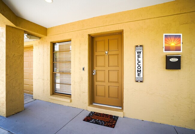 Foto del edificio - 8412 Westridge Dr