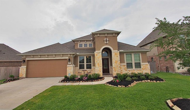 Building Photo - 6210 Eden Prairie Dr