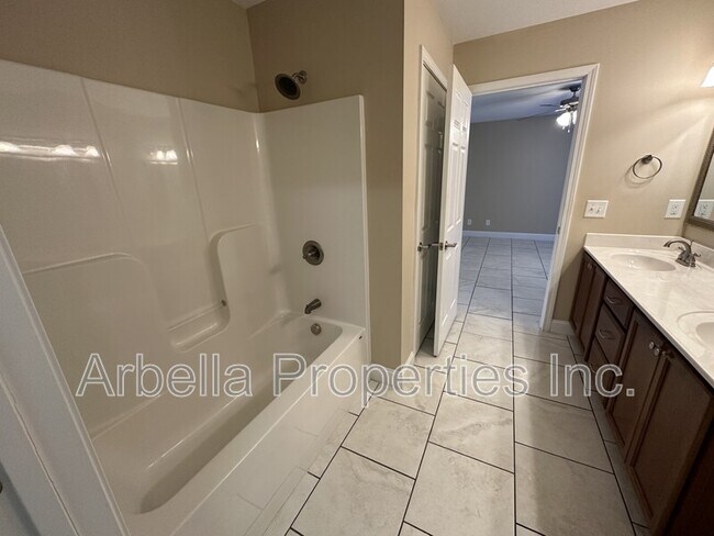 Foto del edificio - 4928 N Roan St