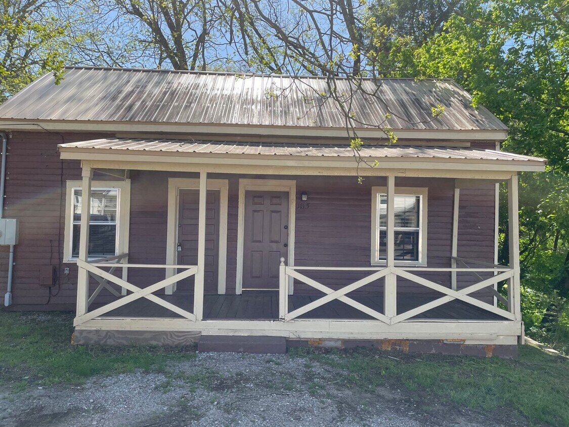 Primary Photo - Adorable Historic Mill Cottage Available Now!
