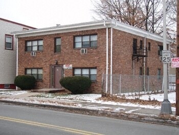 Foto principal - 253 Sanford St