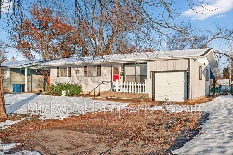 Photo - 10406 Hobkirk Dr