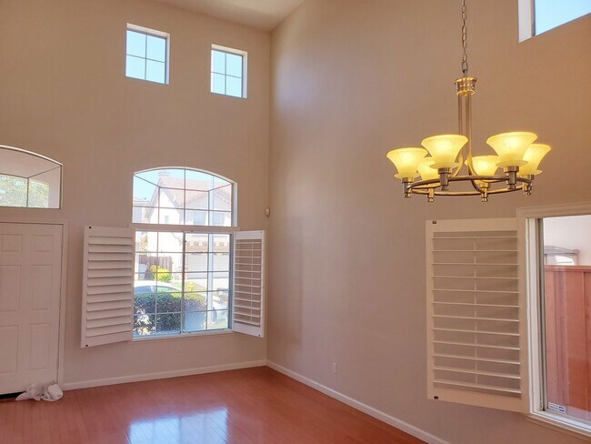 Foto del edificio - Prime Location Single Family Home