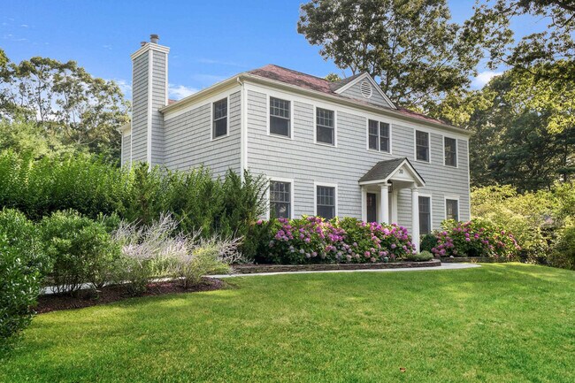 Foto del edificio - 30 Old Fish Cove Rd