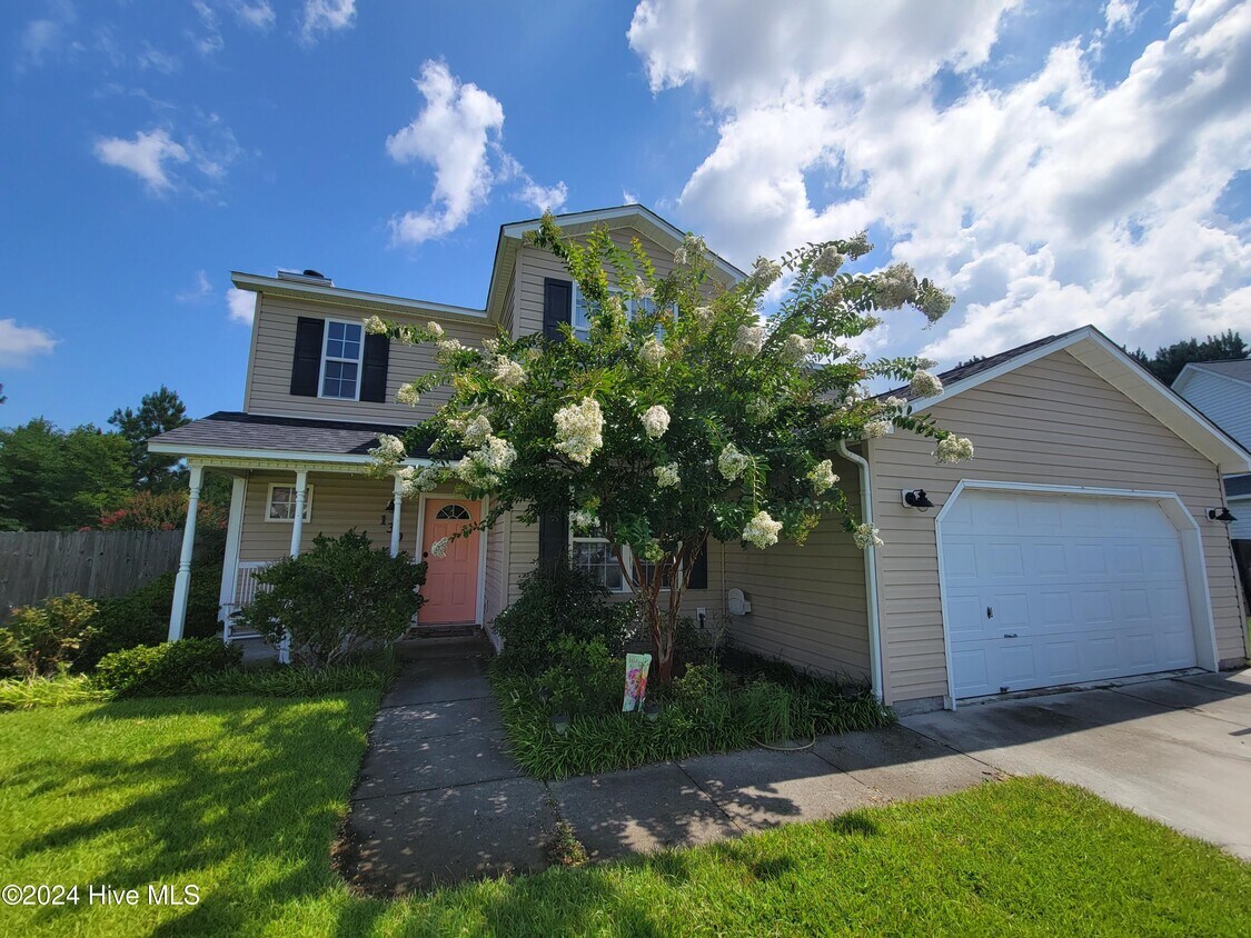 Primary Photo - 130 Spain Dr
