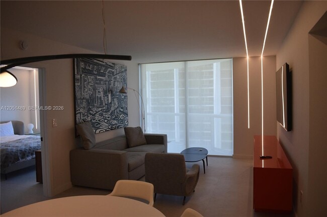 Foto del edificio - 6365 Collins Ave