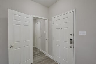 Building Photo - 13027 Lark Point Ct