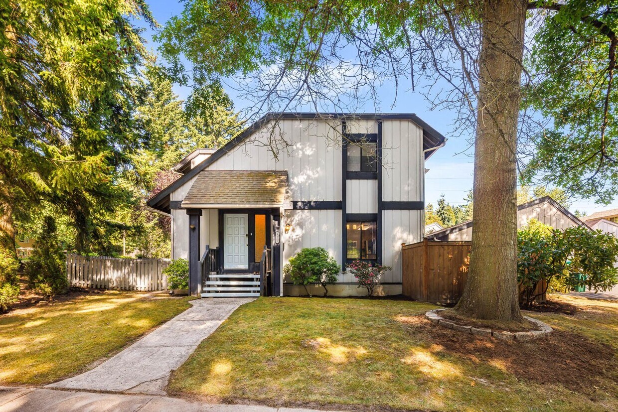 Foto principal - 12301 NE 149th St