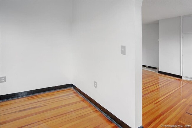Building Photo - 768 State St