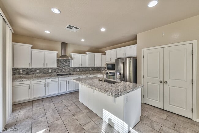 Building Photo - 837 Bogey Fairway Ct