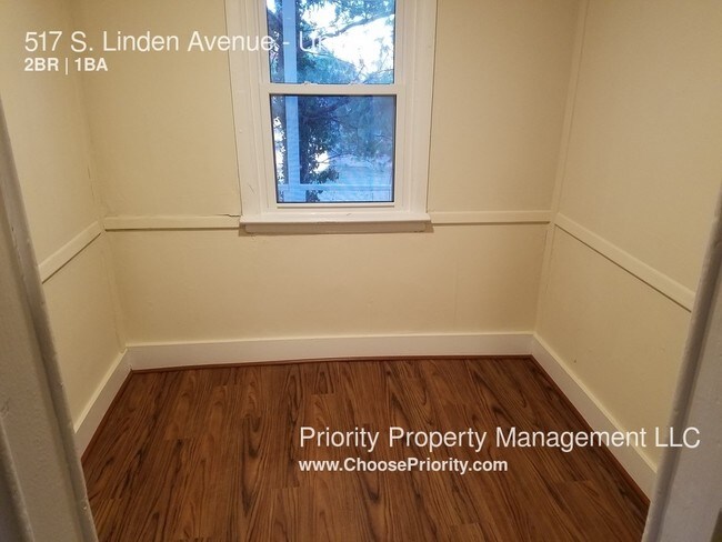 Building Photo - 517 S Linden Ave