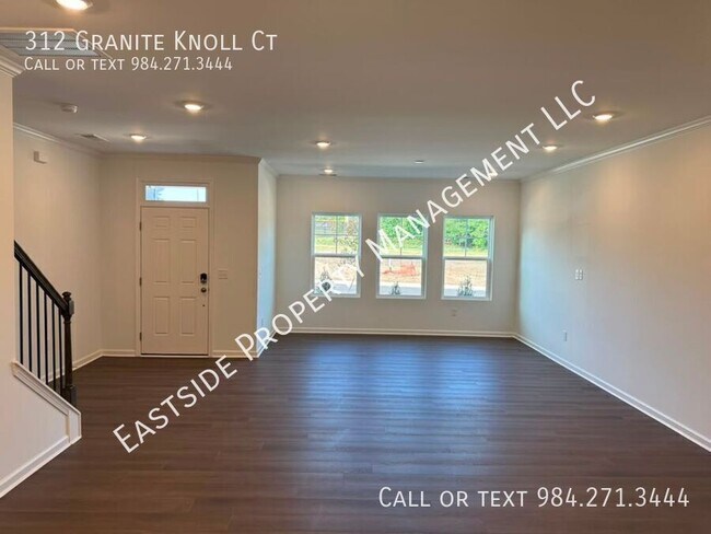 Foto del edificio - 312 Granite Knl Ct