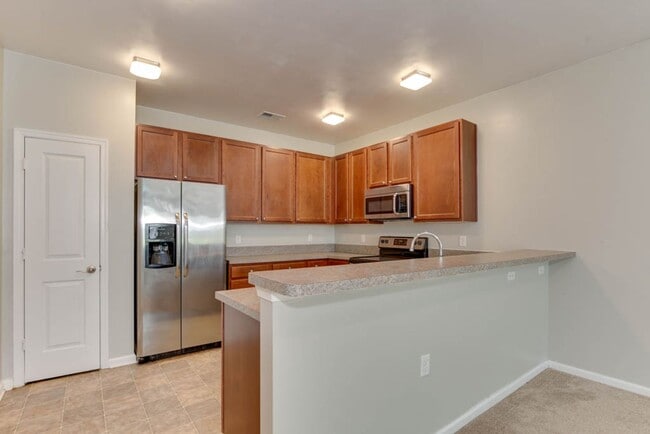 Building Photo - Discover this BEAUTIFUL 2-bedroom home in the sought-after Western Branch area!