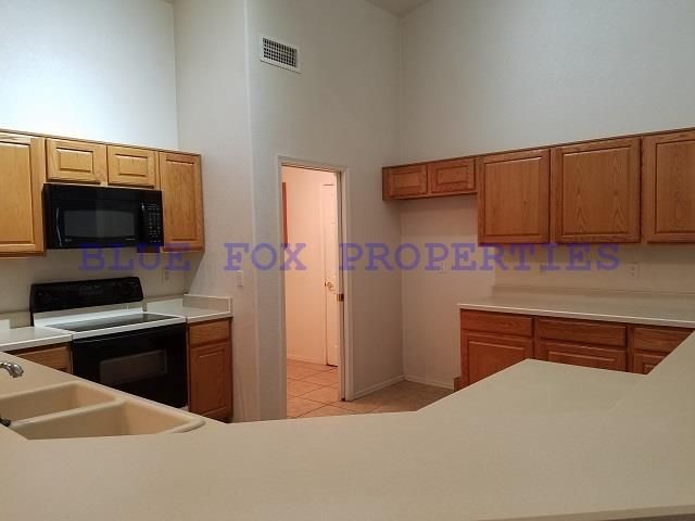 Building Photo - 2986 S Nicolette Dr