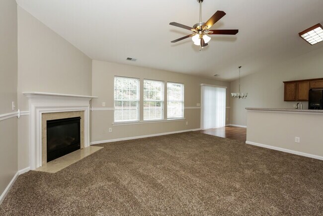 Foto del edificio - 5207 Hildreth Court
