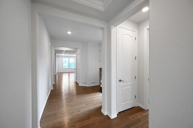 Foto del edificio - Modern 5BR House in Parker