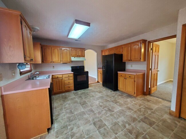 Foto del edificio - 866 Melody Ln