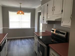Building Photo - 3412 McAlpine Dr