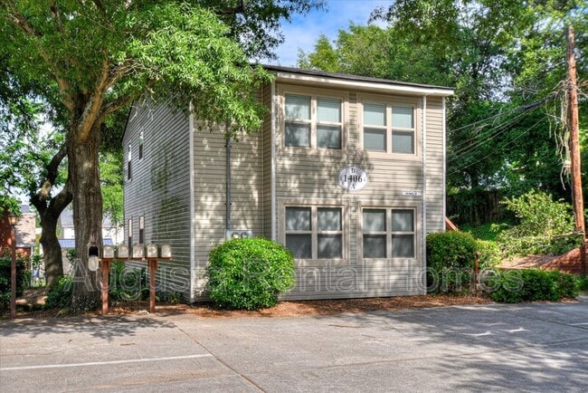 Building Photo - 1406 Johns Rd
