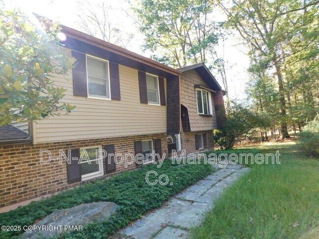 Foto del edificio - 1134 Scotrun Dr