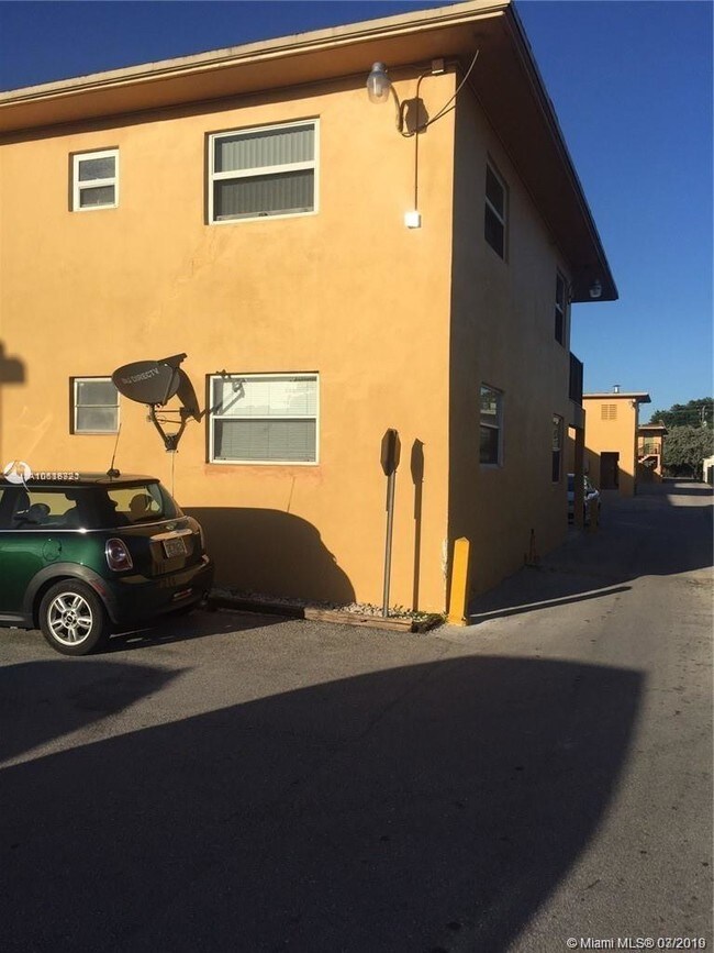 Foto del edificio - 4300 SW 67th Ave