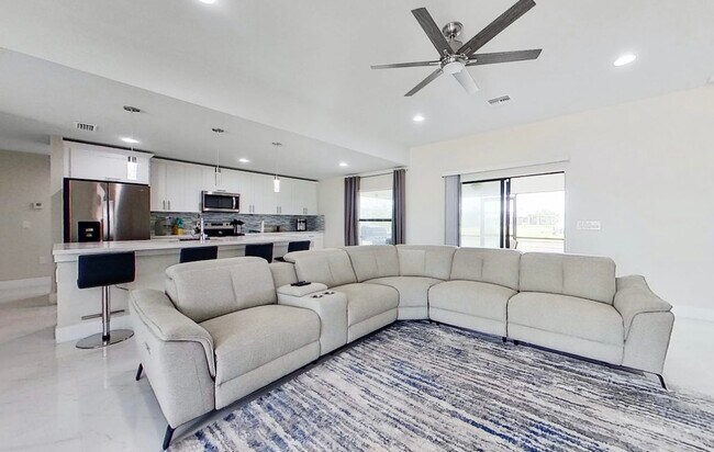 Foto del edificio - 706 SW 15th St