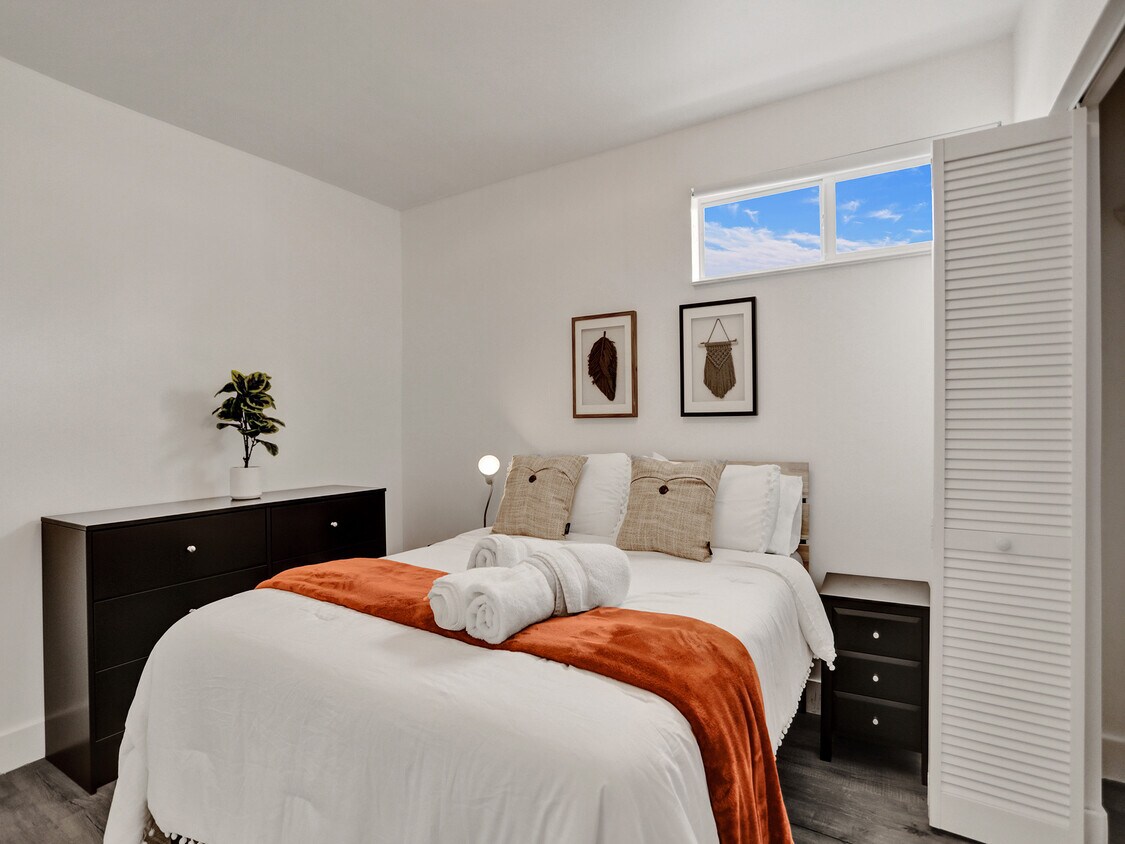 Foto principal - 725 NE 7th St