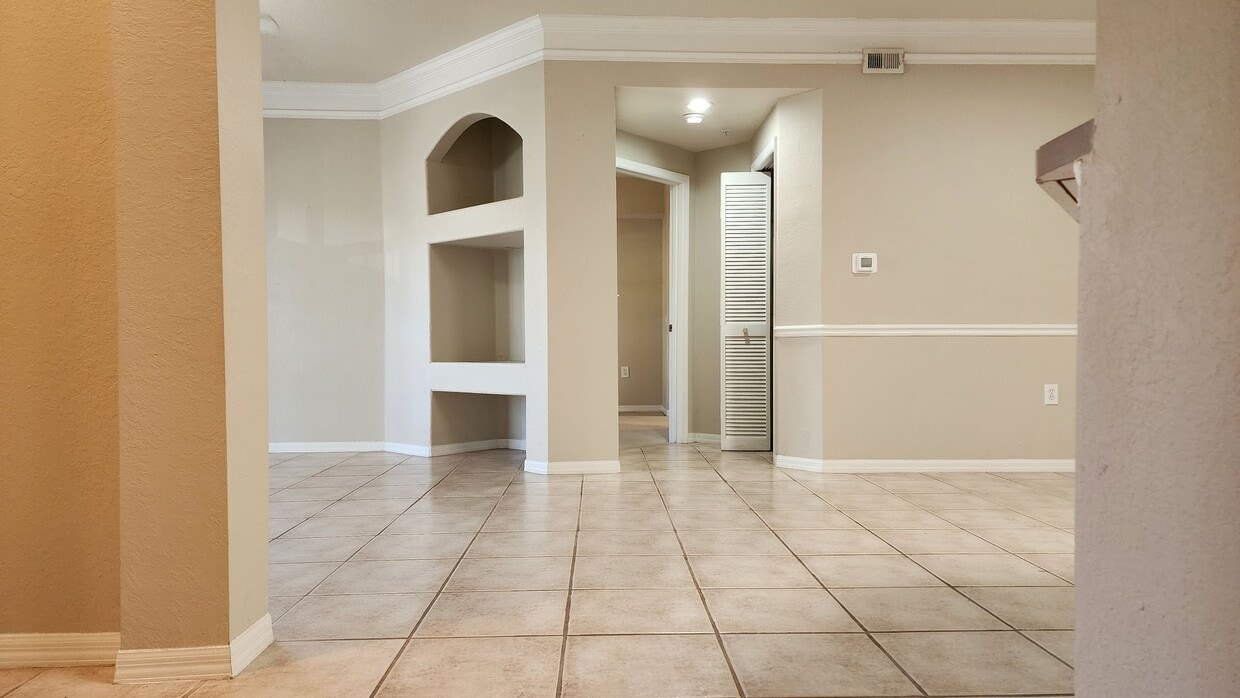 Primary Photo - Charming 2-Bedroom, 2-Bathroom Condo in Se...
