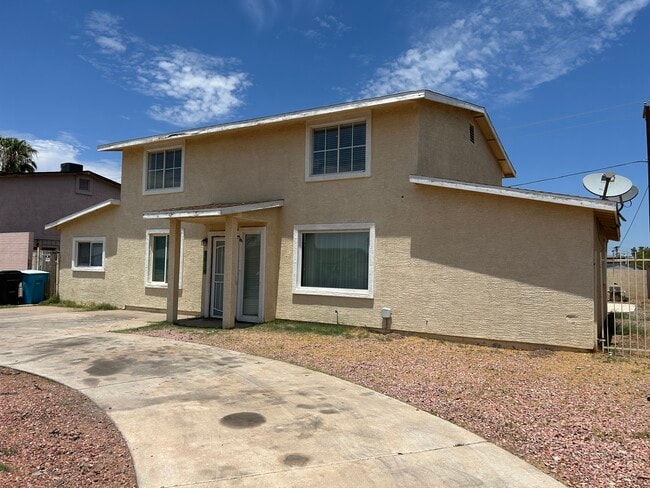 Building Photo - 8014 W Osborn Rd