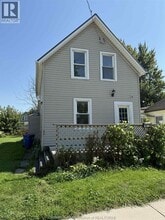 Building Photo - 15 Degge St