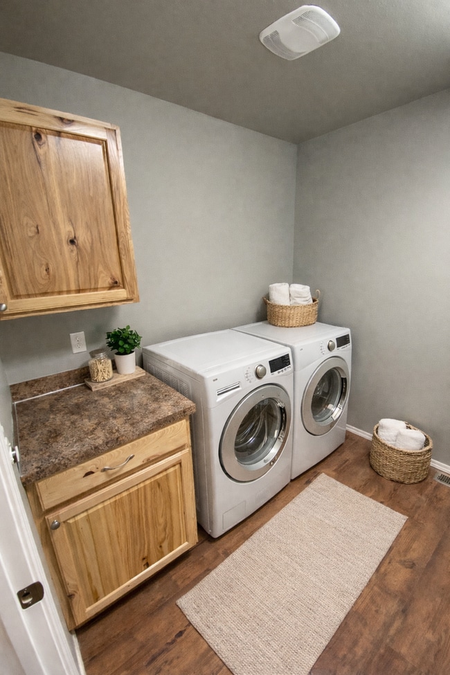 Building Photo - 312 triplex