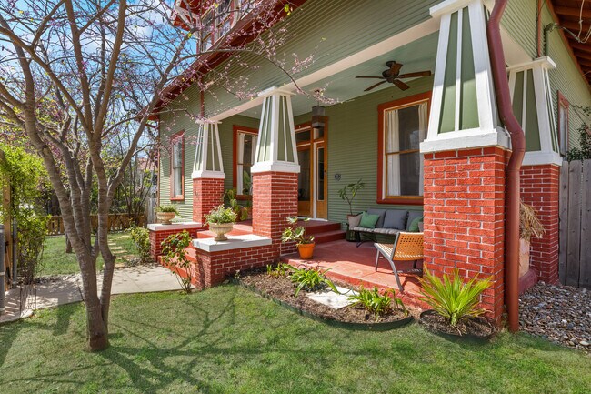 Foto del edificio - 421 Spofford Ave
